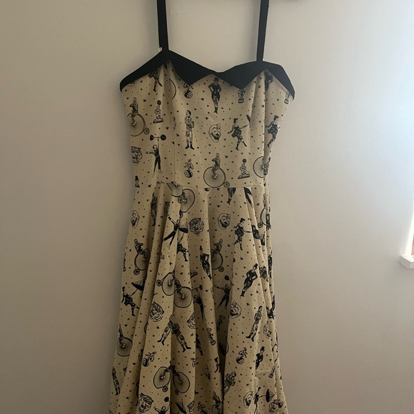 Rock Steady dress - Picture 7 of 7